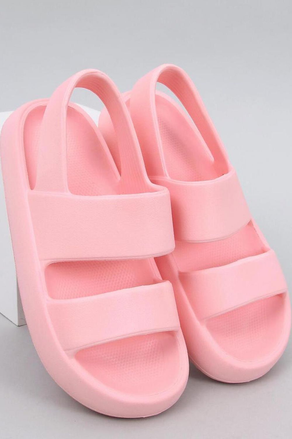 Sandals model 195642